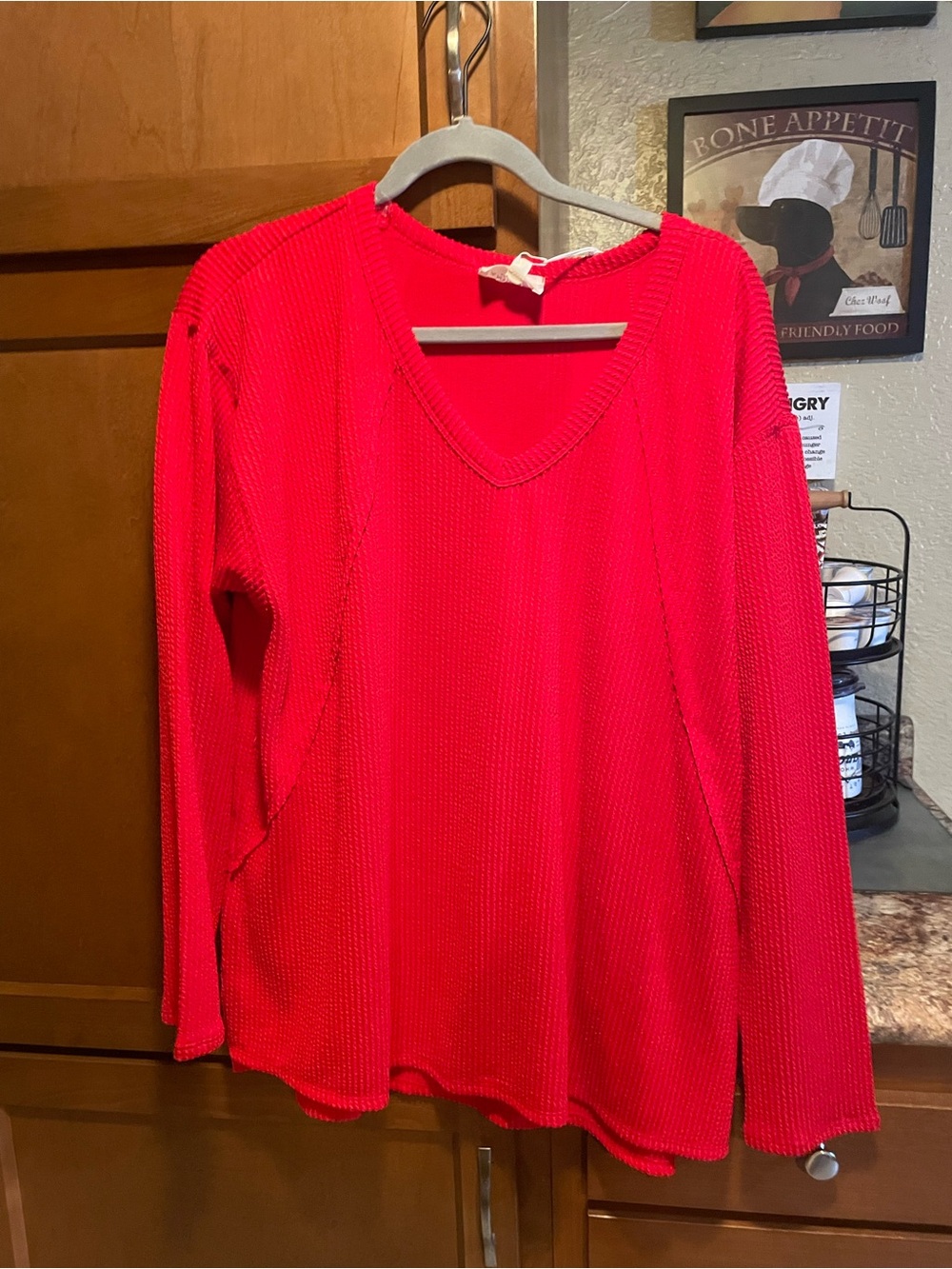 ANDREE BY UNIT Bright Red V-Neck Long Sleeve Thermal Top